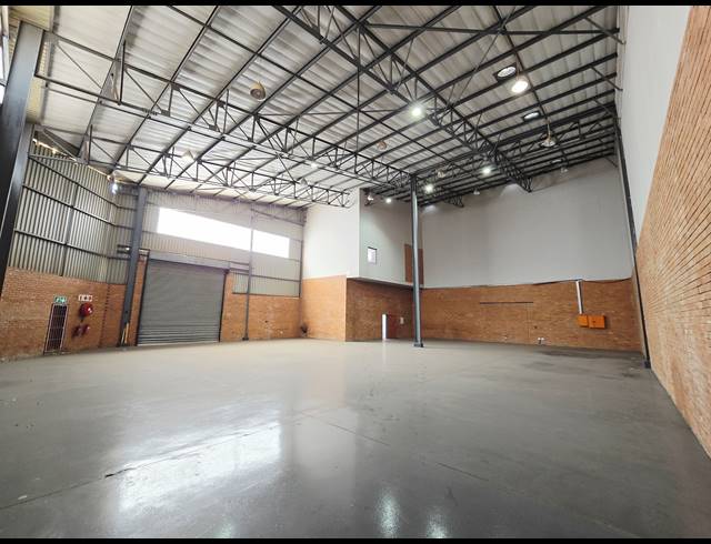 677M² OFFICE TO LET IN COSMO BUSINESS PARK